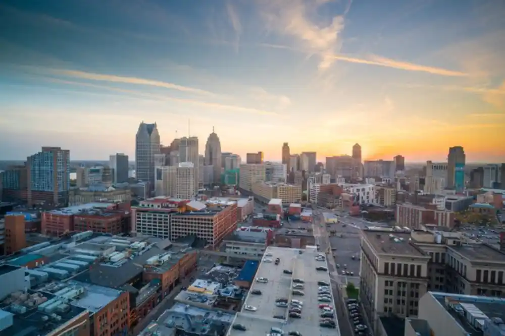 21 Air Detroit Office, Michigan