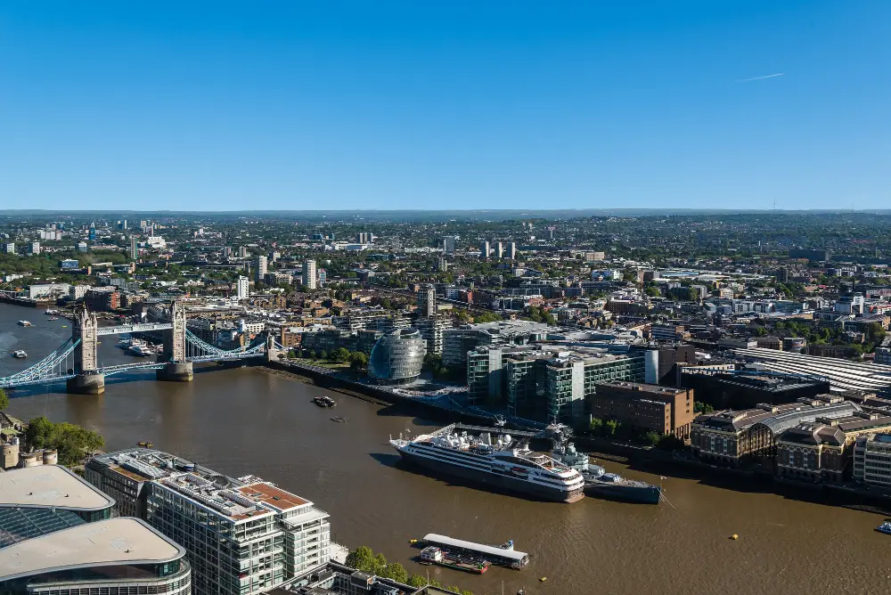 21 Air Manchester Office In England