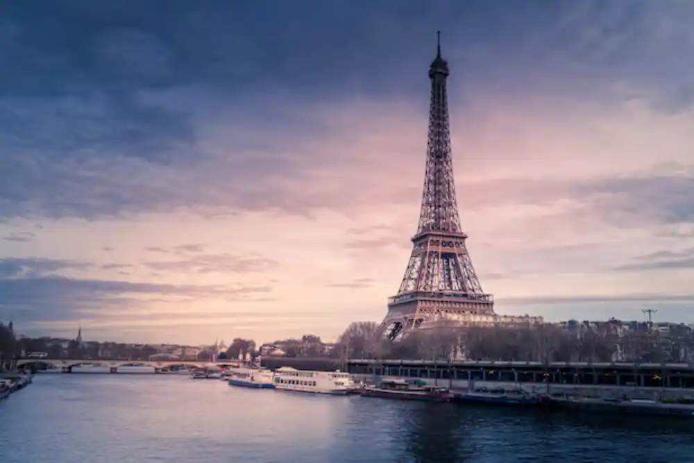21 Air Paris Office, France