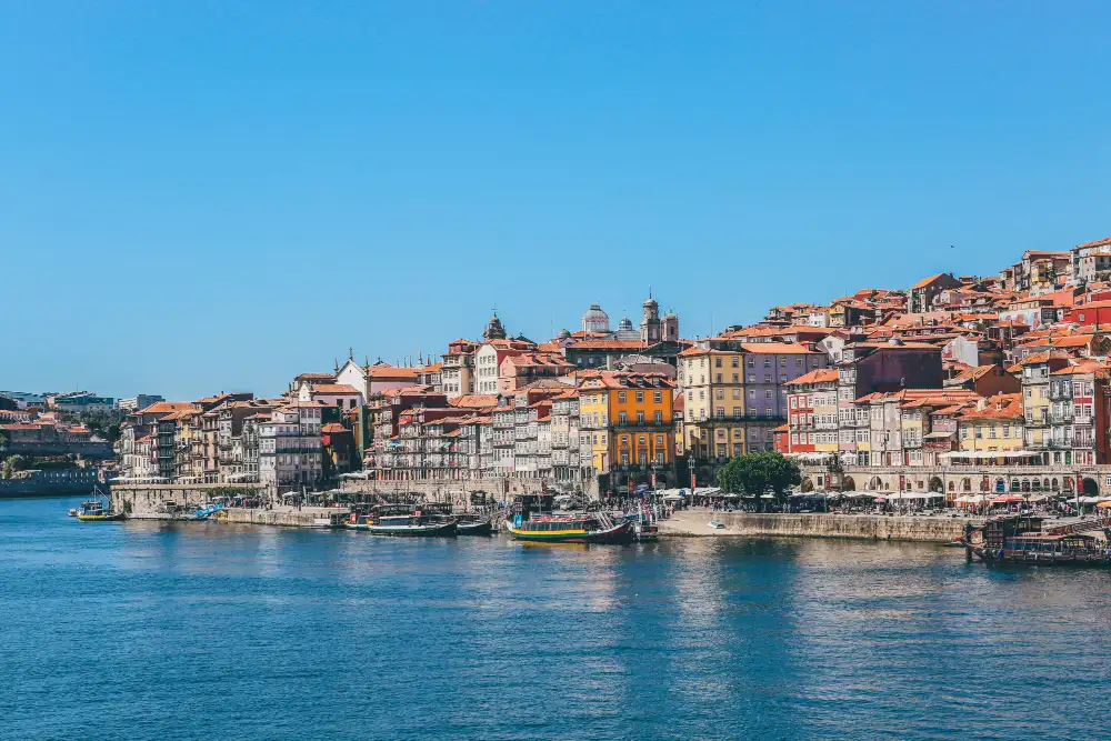 21 Air Porto Office, Portugal