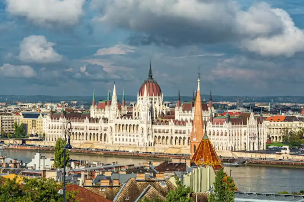 Aeromexico Budapest Office, Hungary